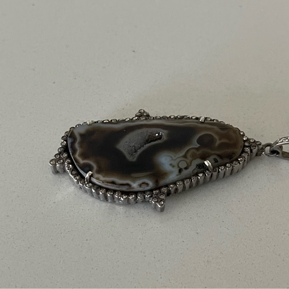 One of a kind Fancy Geode Druzy and diamond pendant - Picture 4 of 10